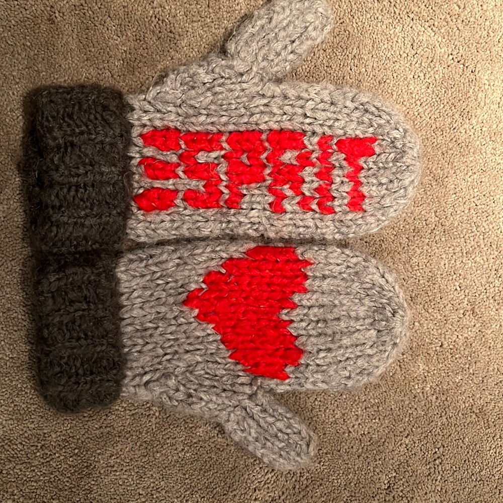 Esprit love mitten
